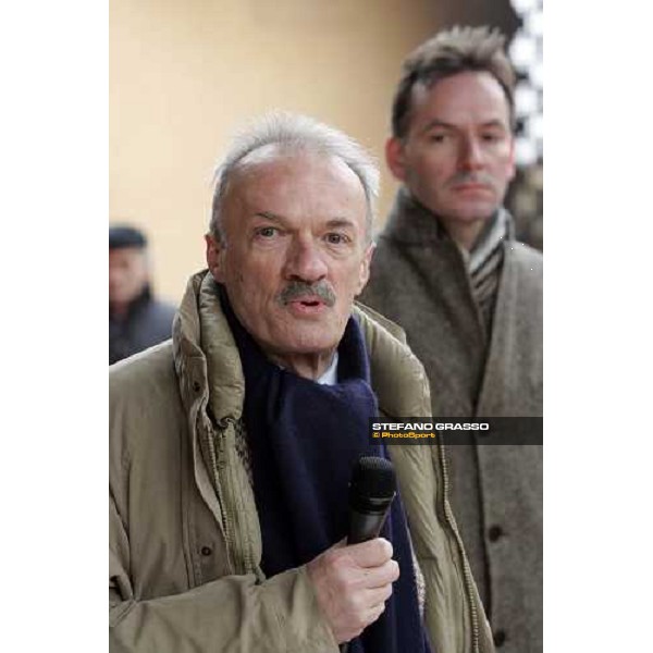 Fabrizio Bonelli introduces Andreas Jacobs, owner of Fahrhof Stud, at Montecucco Stud. Codogno (Lo), 18th february 2006 ph. Stefano Grasso