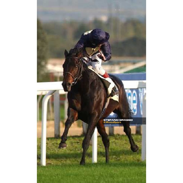 \'Imperial Dancer wins Gran Premio Roma-Gr.1 Roma, nov. 16 2003-ph.Stefano Grasso\' 