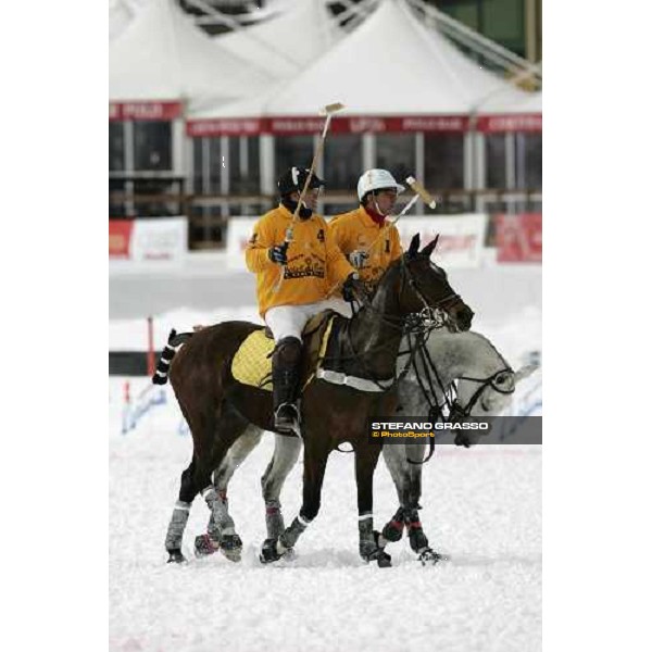 Hotel de La Poste - Eduardo Menendez e Luca D\'Orazio Cortina Winter Polo Cup Jager-LeCoultre Gold Cup Cortina, 23 febbraio 2006 ph.Stefano Grasso