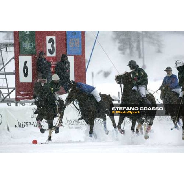 Champagne Ruinart vs. Green House Cortina Winter Polo Jaeger-Lecoultre Gold Cup 2006 Cortina, 24 febbraio 2006 ph. Stefano Grasso