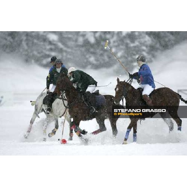 Champagne Ruinart vs. Green House Cortina Winter Polo Jaeger-Lecoultre Gold Cup 2006 Cortina, 24 febbraio 2006 ph. Stefano Grasso