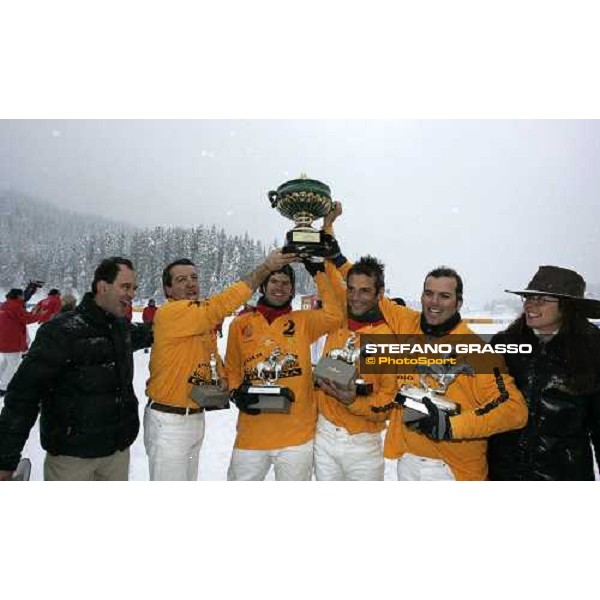 Hotel de La Poste Polo Team vincitore del torneo Cortina Winter Polo Jaeger-LeCoultre Gold Cup Cortina, 25 febbrai 2006 ph. Stefano Grasso
