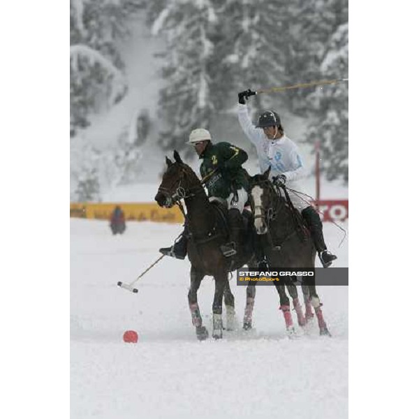 Champagne Ruinart vs. Deutsche Bank - Martin Podesta e Augustin Garcia Grossi Cortina Winter Polo Jaeger-LeCoultre Gold cup Cortina, 25 febbraio 2006 ph. Stefano Grasso