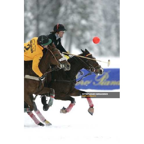 hotel de La Poste vs. Audi - Manuel Carranza e Nicolas Espain Gastaldi Cortina Winter Polo Jaeger-LeCoultre Gold cup Cortina, 25 febbraio 2006 ph. Stefano Grasso