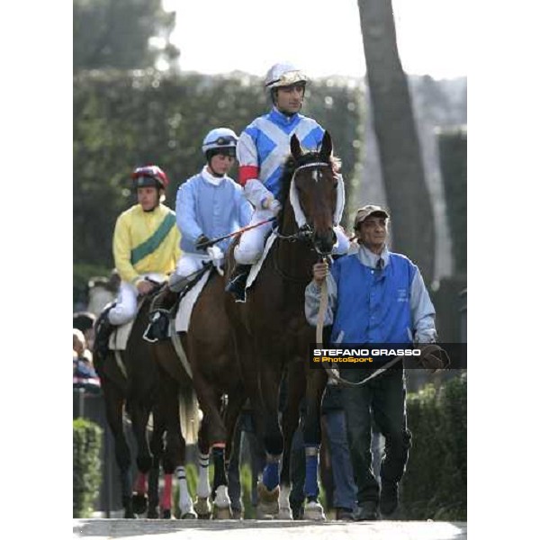 the horses go to the start of LVI Gran Corsa Siepi di Roma - Green Again Roma, 19th february 2006 ph. Stefano Grasso