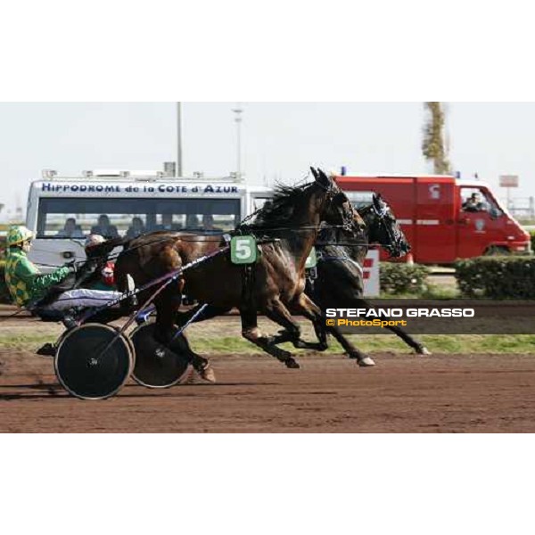 Criterium de Vitesse - Jean Michel Bazire with Kazire de Guez and Pippo Gubellini with Lets Go on the first turn Cagnes sur Mer, 12th march 2006 ph. Stefano Grasso