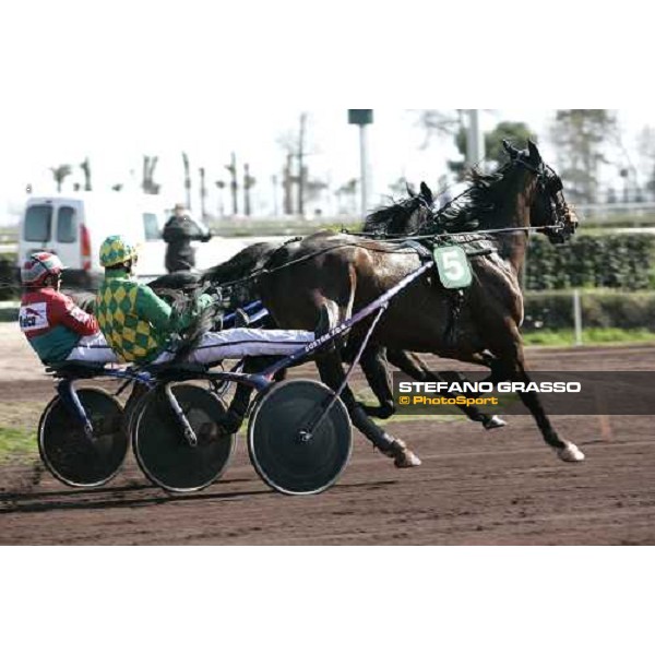 Criterium de Vitesse - Jean Michel Bazire with Kazire de Guez and Pippo Gubellini with Lets Go on the first turn Cagnes sur Mer, 12th march 2006 ph. Stefano Grasso