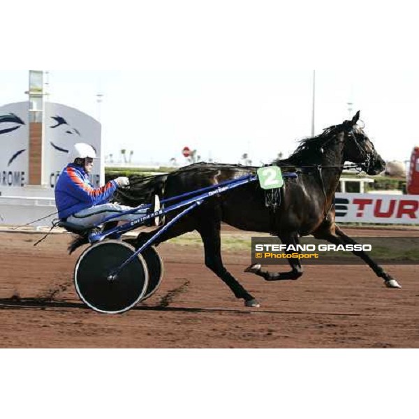 Criterium de Vitesse - Enrico Bellei with Ech˜ dei Veltri before the start Cagnes sur Mer, 12th march 2006 ph. Stefano Grasso