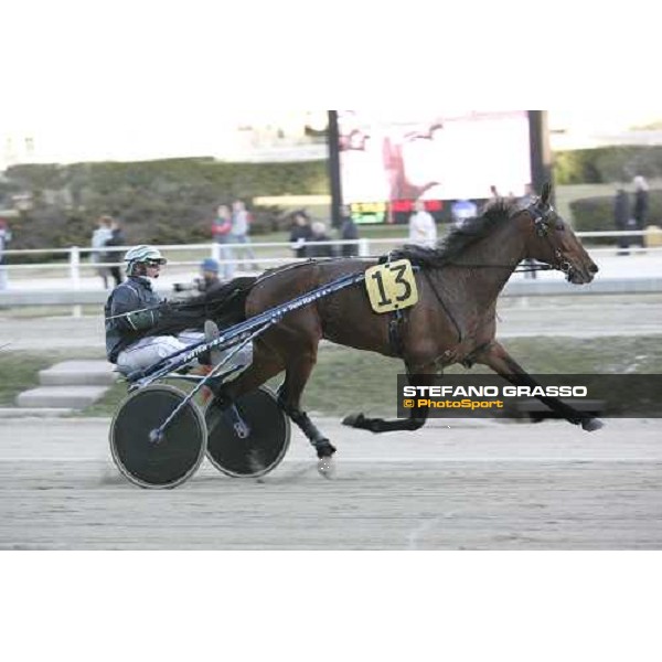 Marco Smorgon with Giulia Grif wins the Premio Emilia at San Siro racetrack Milan, 11th march 2006 ph. Stefano Grasso