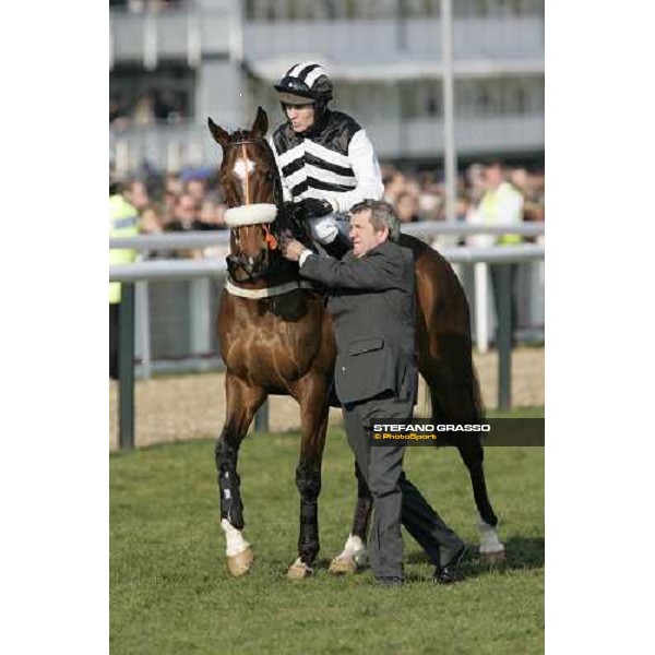 Barry J.Geraghty on Moscow Flyer parades before the Queen Mother Champion Steeple Chase Cheltenham, 15th march 2006 ph. Stefano Grasso