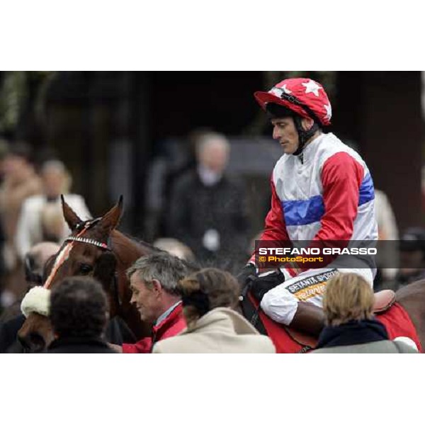 coming back for Johnny Murtagh on Golden Cross Cheltenham, 16th march 2006 ph. Stefano Grasso 
