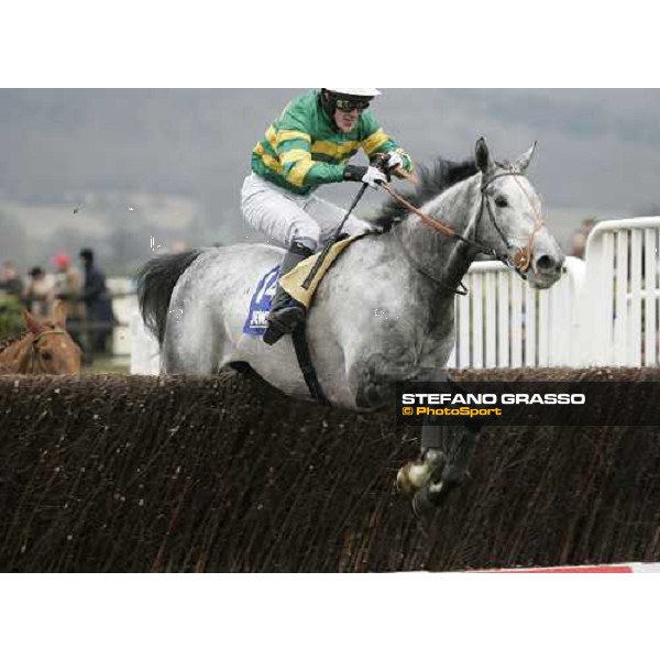 A.P.McCoy on Reveillez jumps the last fence in the Jewson Novices\' Handicap Steeple Chase Cheltenham, 16th march 2006 ph. Stefano Grasso