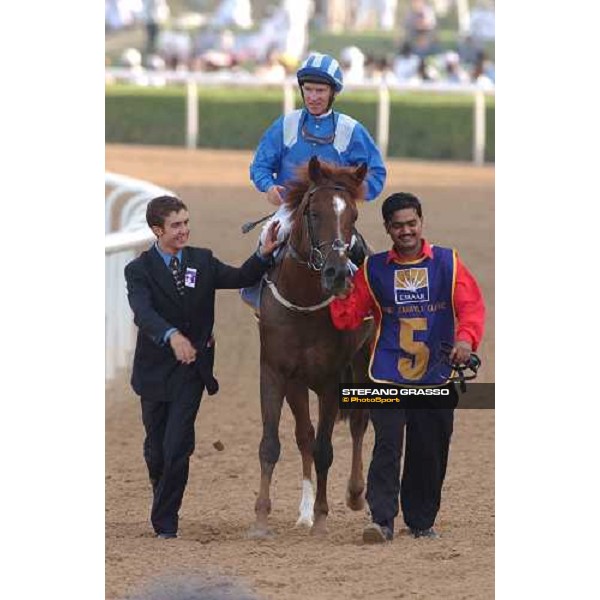 Richard Hill on Kaolino comes back to the winner circle after winning Dubai KAhayla Classic NAd El Sheba, 27th march 2004 ph. Stefano Grasso
