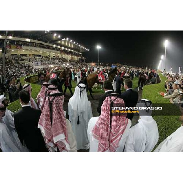 Sheick Mohamed and John Ferguson looks Electrocutionist in the parade ring of the Dubai World Cup 2006 Nad El Sheba, 25th march 2006 ph. Stefano Grasso