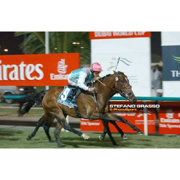 GAry Stevens on Polish Summer wins the Dubai Sheema Classic Dubai Sheema Classic NAd El Sheba, 27th march 2004 ph. Stefano Grasso