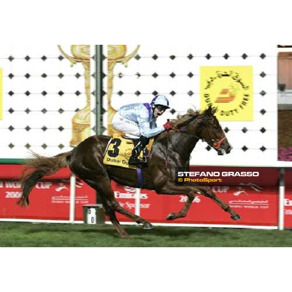 Jamie Spencer on David Junior wins the Dubai Duty Free Nad El Sheba, 25th march 2006 ph. Stefano Grasso