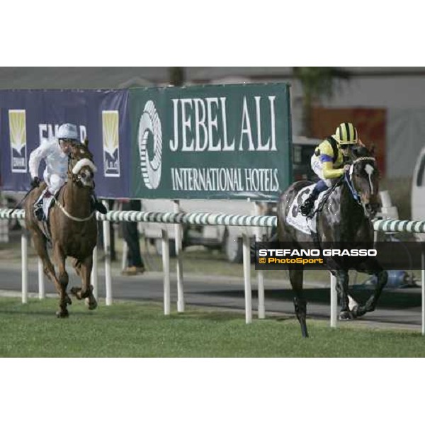 last few meters to the post for Christophe Patrick Lemaire on Heart\'s Cry - The Dubai Sheema Classic Nad El Sheba, 25th march 2006 ph. Stefano Grasso