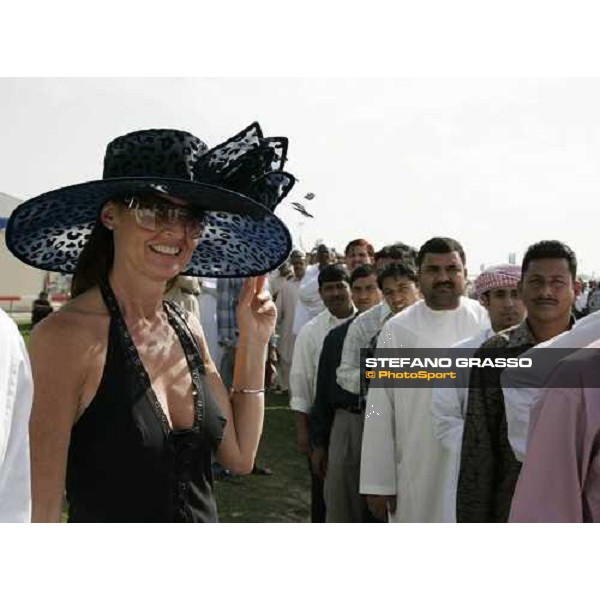 racegoers enter in the racetrack at Dubai World Cup 2006 Nad El Sheba, 25th march 2006 ph.Stefano Grasso