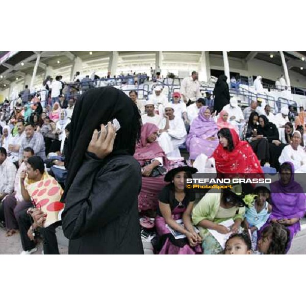 racegoers at Dubai World Cup 2006 Nad El Sheba, 25th march 2006 ph.Stefano Grasso