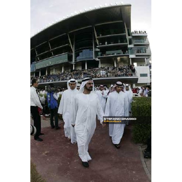 Sheihk Mohamed and a view of the grandstand of NAd El Sheba racetrack Dubai 25th march 2006 ph. Stefano Grasso