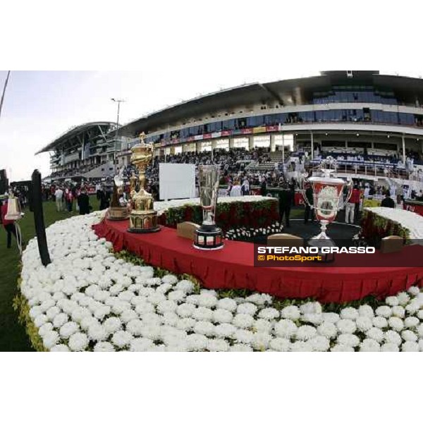 a view of the grandstands of Dubai World Cup Dubai, 25th march 2006 ph. Stefano Grasso