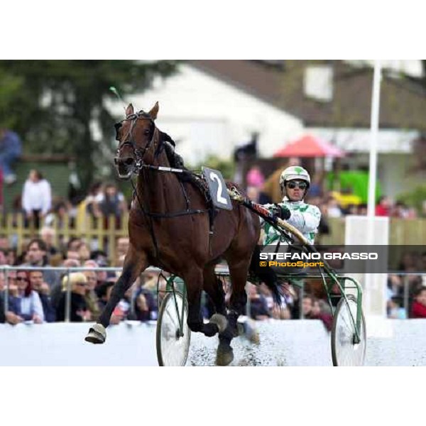 Andrea Guzzinati with Uniforz wins Gran Premio Costa Azzurra 2001 Torino, april 2001 ph. Stefano Grasso