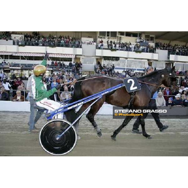 Bjorn Goop and Smashing Victory winners of Premio Costa Azzurra - III Trofeo Emmebicar parading in front of Vinovo\'s grandstand Torino, 2th april 2006 ph. Stefano Grasso