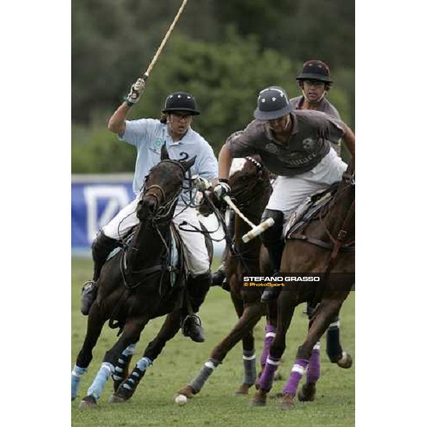 Augustin Garcia Grossi - Champagne Ruinart Polo Team vs. Andreas James- Hotel Cala di Volpe Polo Team Porto Cervo Jaeger-LeCoultre Gold Cup 2006 Porto Cervo, 27th april 2006 ph. Stefano Grasso