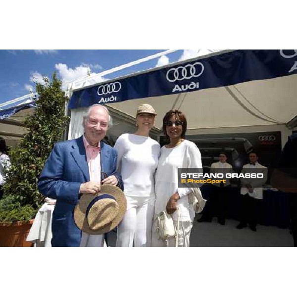 Principe Carlo Giovannelli and Amii Stewart at stand Audi during Costa Smeralda Jaeger-LeCoultre Gold Cup 2006 Porto Cervo, 29th april 2006 ph. Stefano Grasso