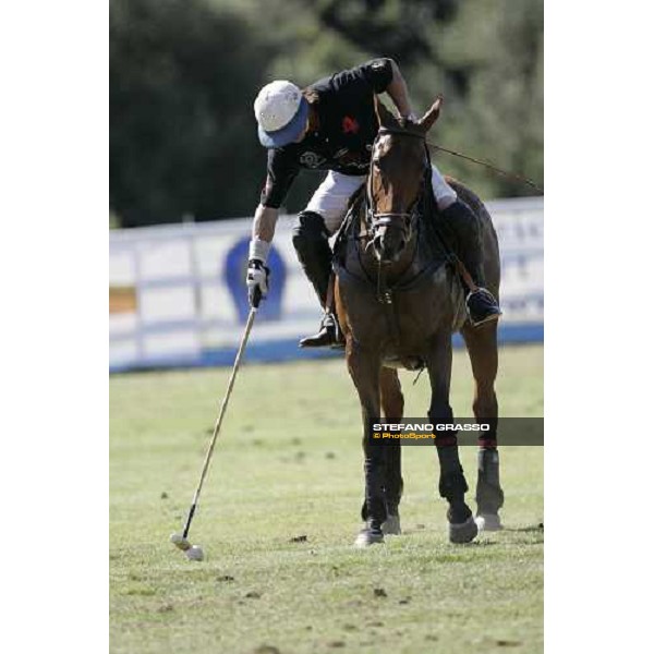 Juan JosŽ BranŽ of Mochi Craft Polo Team Costa Smeralda Jaeger-LeCoultre Polo Cup Porto Cervo, 30th april 2006 ph. Stefano Grasso