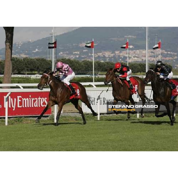 Stefano Landi on Windhuk wins the Premio Regina Elena Emirates Airline beating Musa Golosa and Sabana Perdida Roma, 14th may 2006 ph. Stefano Grasso