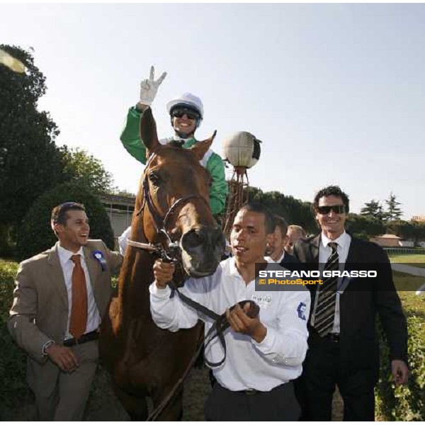 Marco Monteriso comes back in triumph after winning his 2nd derby on Gentlewave Rome Capannelle, 21th may 2006 ph. Stefano Grasso