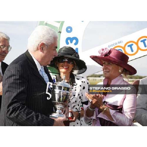 Isabella and Guido Bezzera breeders of Gentlewave winner of 123¡ Derby Italiano Rome Capannelle, 21th may 2006 ph. Stefano Grasso