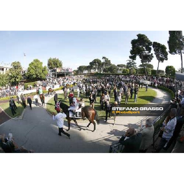 the parade ring of the 123¡ Derby Italiano Rome Capannelle, 21th may 2006 ph. Stefano Grasso