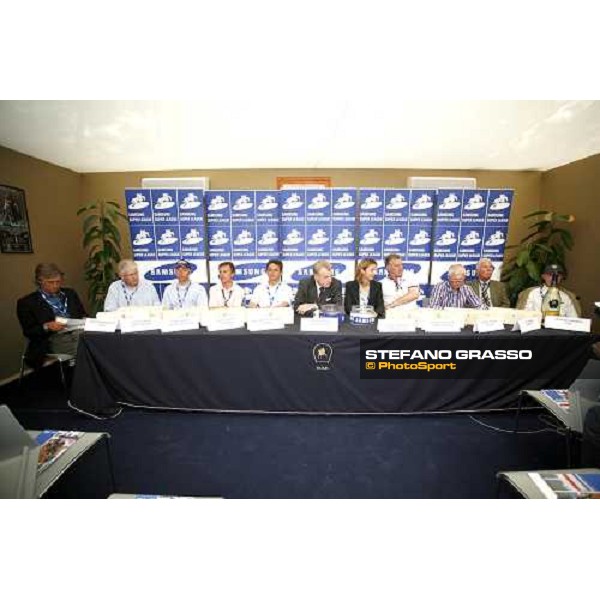 group photo with the chief d\'equipe of the Coppa delle Nazioni 2006 at Piazza di Siena 2006 Rome, 25th may 2006 ph. Stefano Grasso
