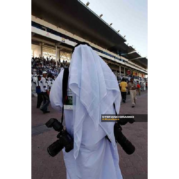 a colleague from Dubai Nad Al Sheba 28th march 2004 ph. Stefano Grasso