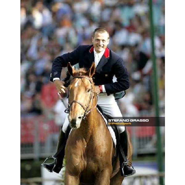 Stephane Lafouge on Gabelou des Ores jumps on the 2nd heat of Coppa delle Nazioni Samsung Superleague Fei-Italia 2006 at Piazza di Siena Roma, 26th may 2006 ph. Stefano Grasso