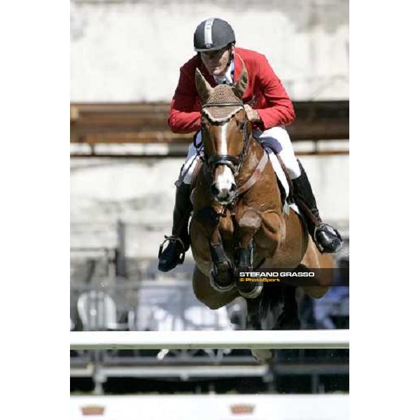 Heinrich-Hermann Engemann on Aboyeur W jumps during the 1st heat of Coppa delle Nazioni Samsung Super League Fei-Italia 2006 Rome, 27th may 2006 ph. Stefano Grasso