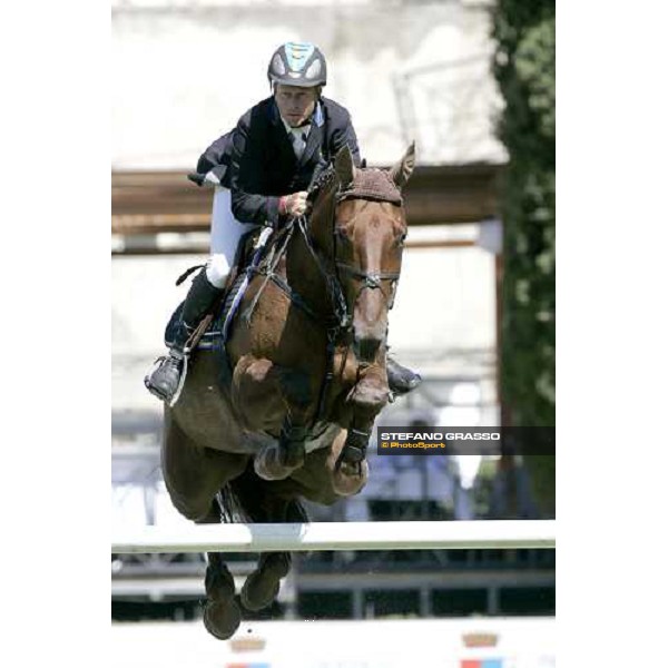 Rolf-Goran Bengtsson on Mac Kinley jumps during the 1st heat of Coppa delle Nazioni Samsung Super League Fei-Italia 2006 Rome, 27th may 2006 ph. Stefano Grasso