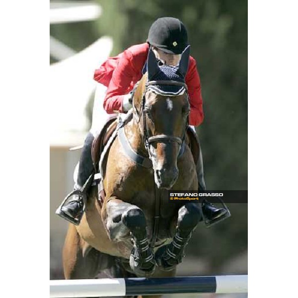 Christine Mccrea on Vegas jumps during the 1st heat of Coppa delle Nazioni Samsung Super League Fei-Italia 2006 Rome, 27th may 2006 ph. Stefano Grasso