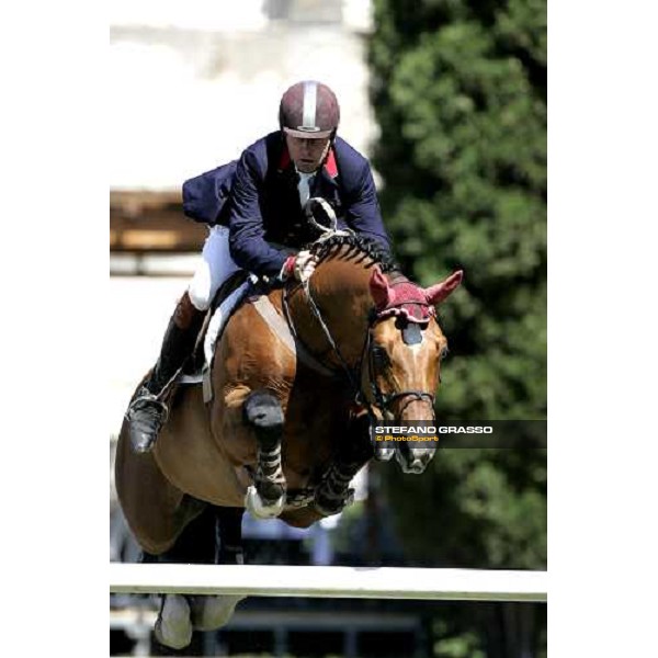 Nick Skelton on Arko III jumps during the 1st heat of Coppa delle Nazioni Samsung Super League Fei-Italia 2006 Rome, 27th may 2006 ph. Stefano Grasso