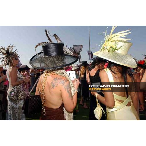 Al Maha \' Saks Fifth Avenue Fashions on the field Nad Al Sheba 28th march 2004 ph. Stefano Grasso