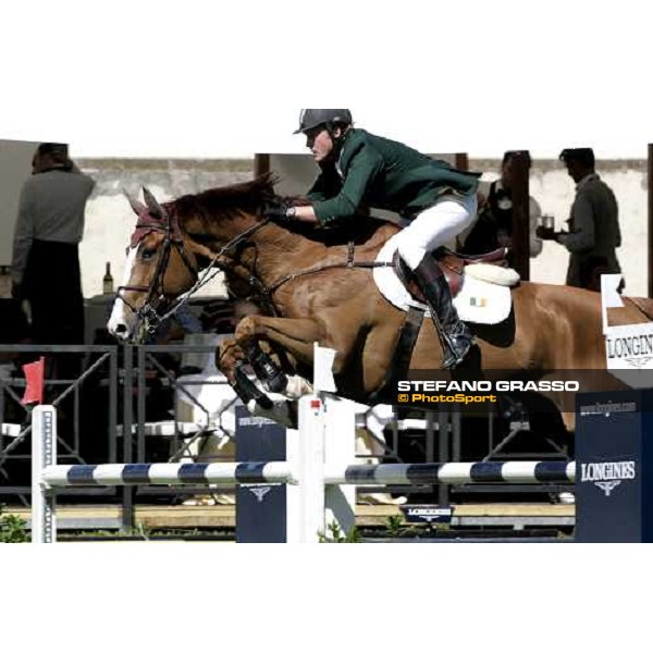 Cameron Hanley on S.I.E.C. Hippica Kerman jumps during the 1st heat of Coppa delle Nazioni Samsung Super League Fei-Italia 2006 Rome, 27th may 2006 ph. Stefano Grasso