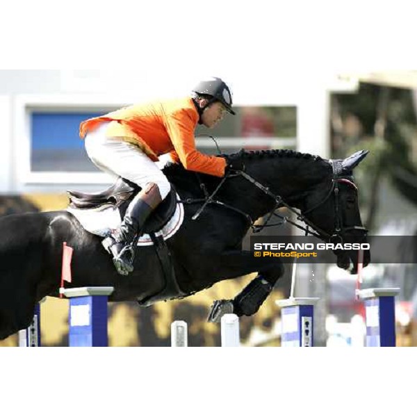 Wout Jan Van der Schans on Nouvelle jumps during the 1st heat of Coppa delle Nazioni Samsung Super League Fei-Italia 2006 Rome, 27th may 2006 ph. Stefano Grasso