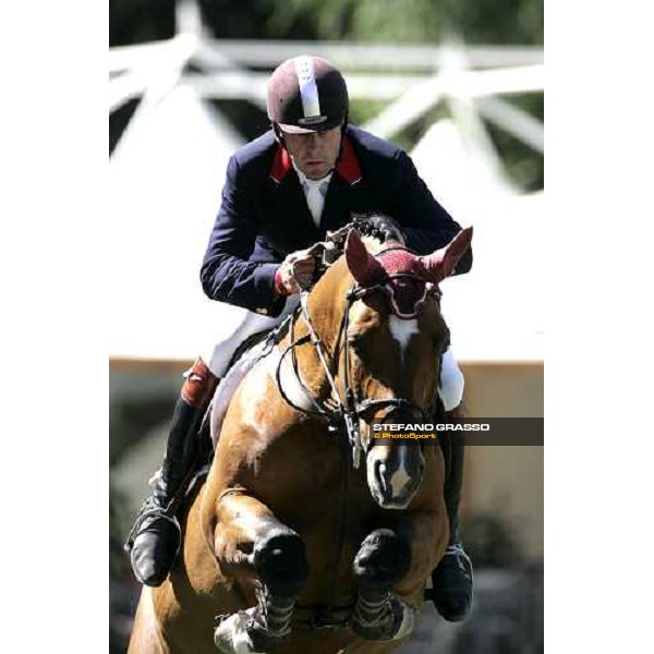 Nick Skelton on Arko III jumps during the 1st heat of Coppa delle Nazioni Samsung Super League Fei-Italia 2006 Rome, 27th may 2006 ph. Stefano Grasso