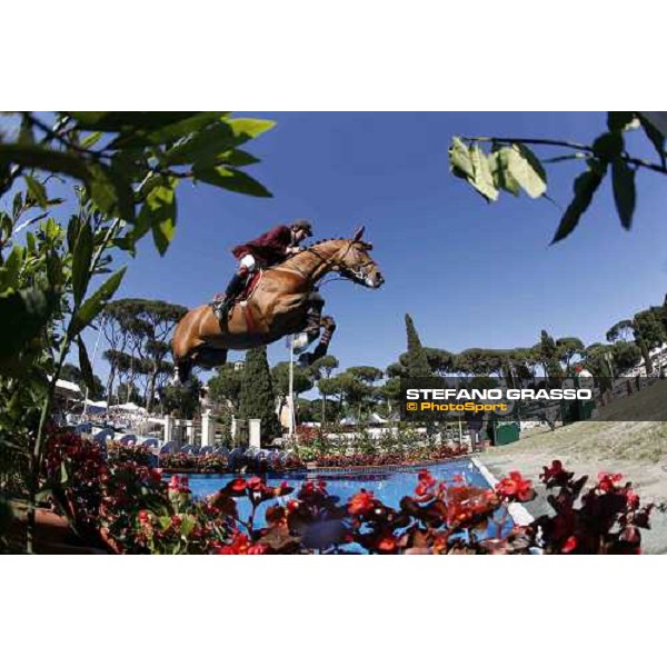 Nick Skelton on Arko III winner of the Premio Roma at Piazza di Siena 2006 Rome, 28th may 2006 ph. Stefano Grasso