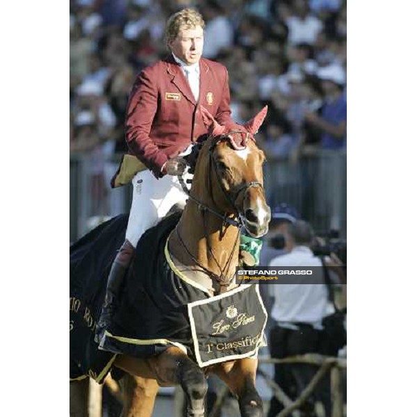 Nick Skelton on Arco III winner of the Premio Roma at Piazza di Siena 2006 Rome, 28th may 2006 ph. Stefano Grasso