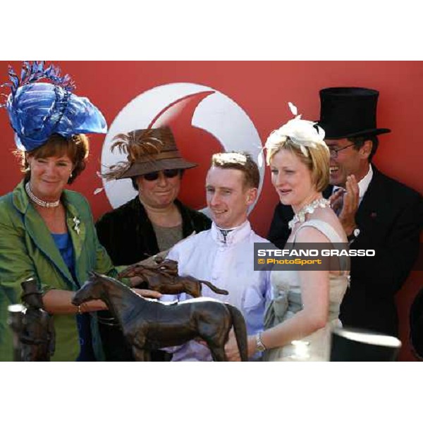 prize giving for the owners of Sir Percy and Martin Dwyer winners of the Vodafone Derby 2006 Epsom, 3th june 2006 ph. Stefano Grasso