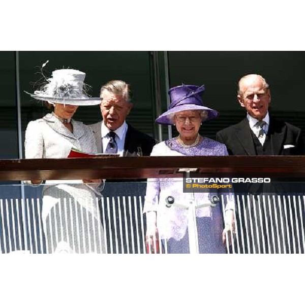 The Queen and Prince Philip in the Royal stand at Epsom Derby Epsom, 3th june 2006 ph. Stefano Grasso