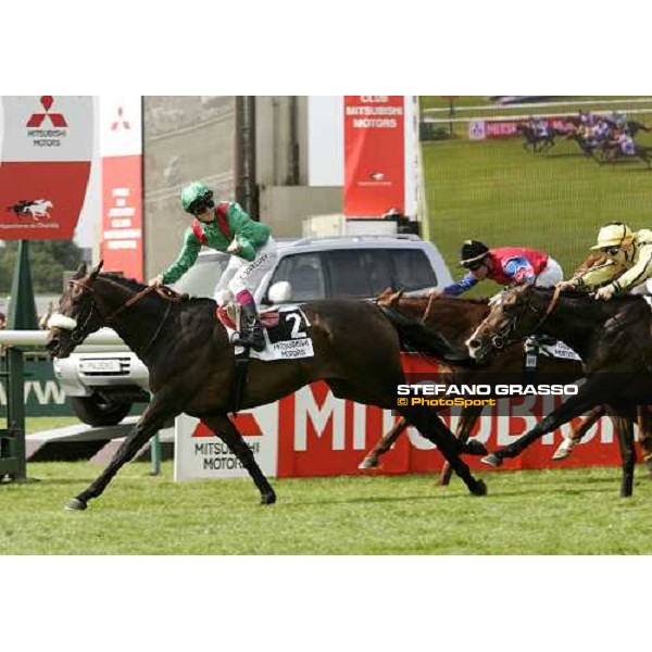 Cristhophe Soumillon on Darsi wins the Prix du Jockey Club Mitsubishi Motors Paris Chantilly, 4th june 2006 ph. Stefano Grasso